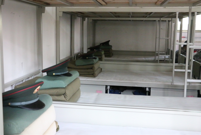 88e4b8020069d838e9d8ada2af19bc16.jpg 参观内务_副本.jpg