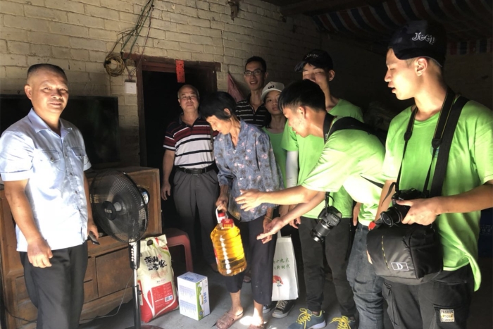 12e7ad0dbc34bea6fa5a72fb73b36174.jpg 微信图片_20190716233455_副本.jpg