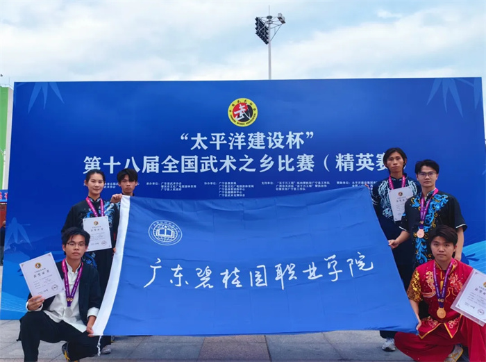 1e0bd5f6c9cd67aaf4a2739f5c2c237e.jpg 2.jpg