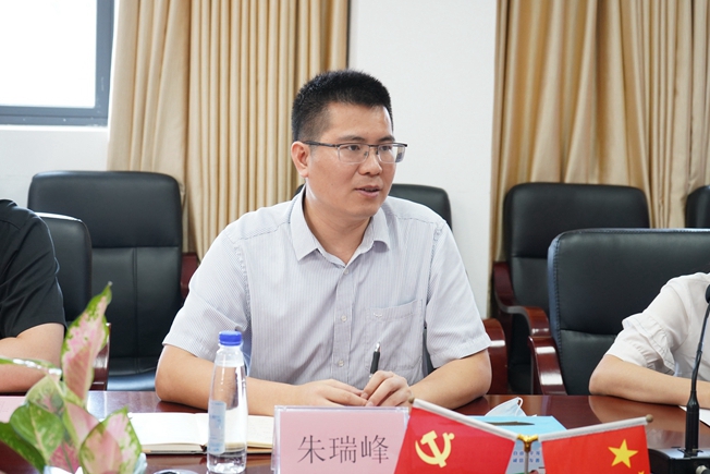 f7e53c801fbf4a4891a28a194203f980.jpg 08.jpg