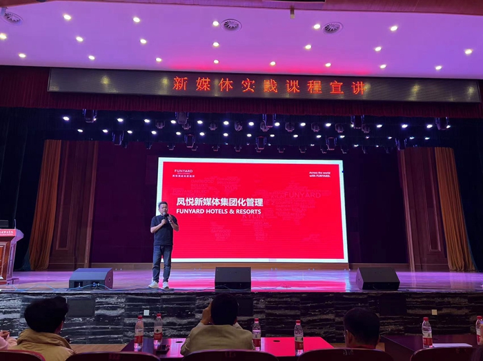 dbe15967889f8337e9017bc1e4908432.jpg 700 (3).jpg