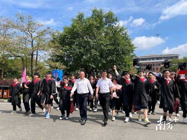 78085485e7ce2e36dc3d340af659cf3c.jpg 04.jpg