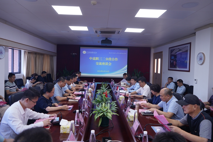 883237f603945bad49e9a8cd04c4a7fd.jpg 700 (2).JPG