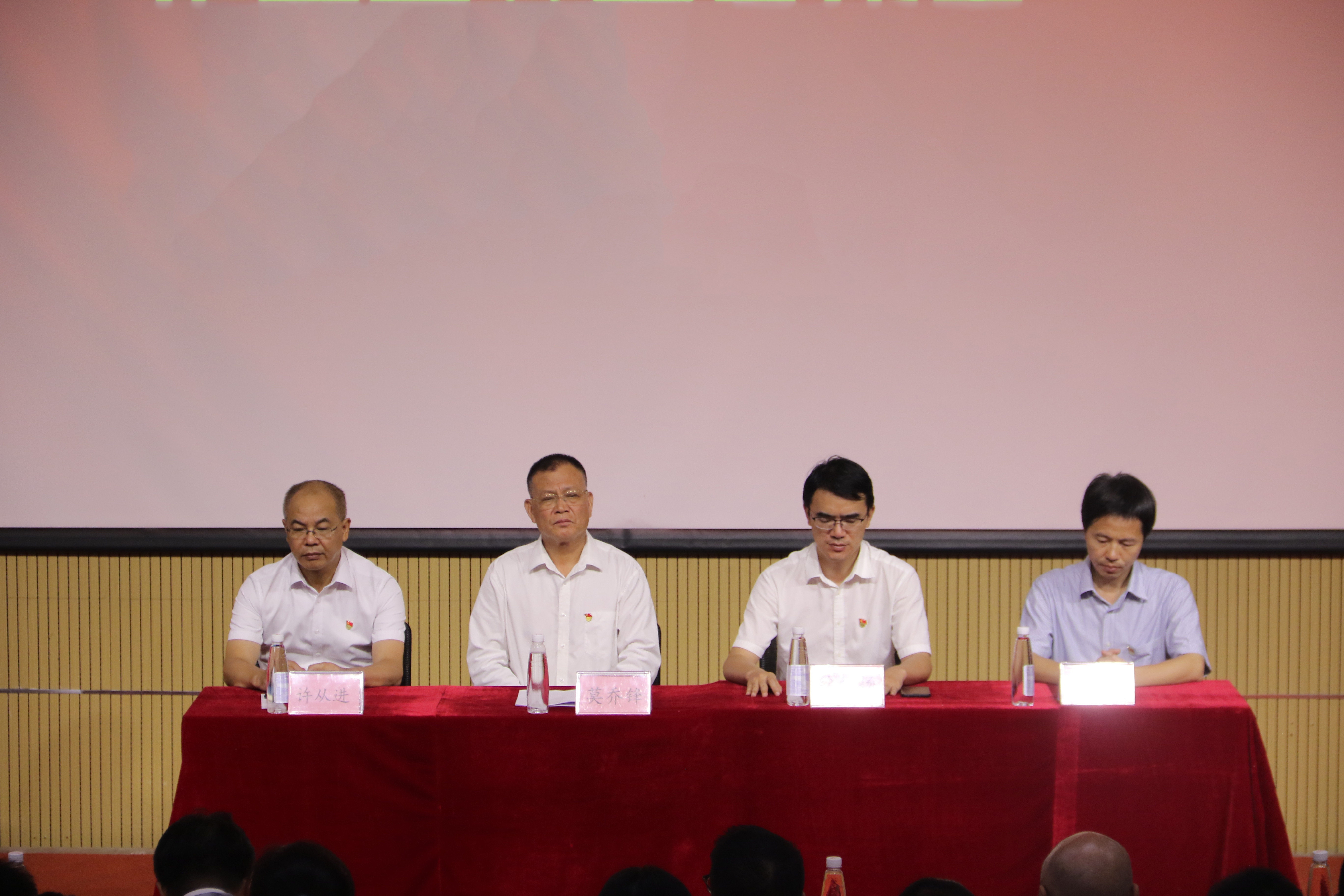 50cbed6ee94de91c8c93eed85cb3dddf.jpg 50cbed6ee94de91c8c93eed85cb3dddf.jpg