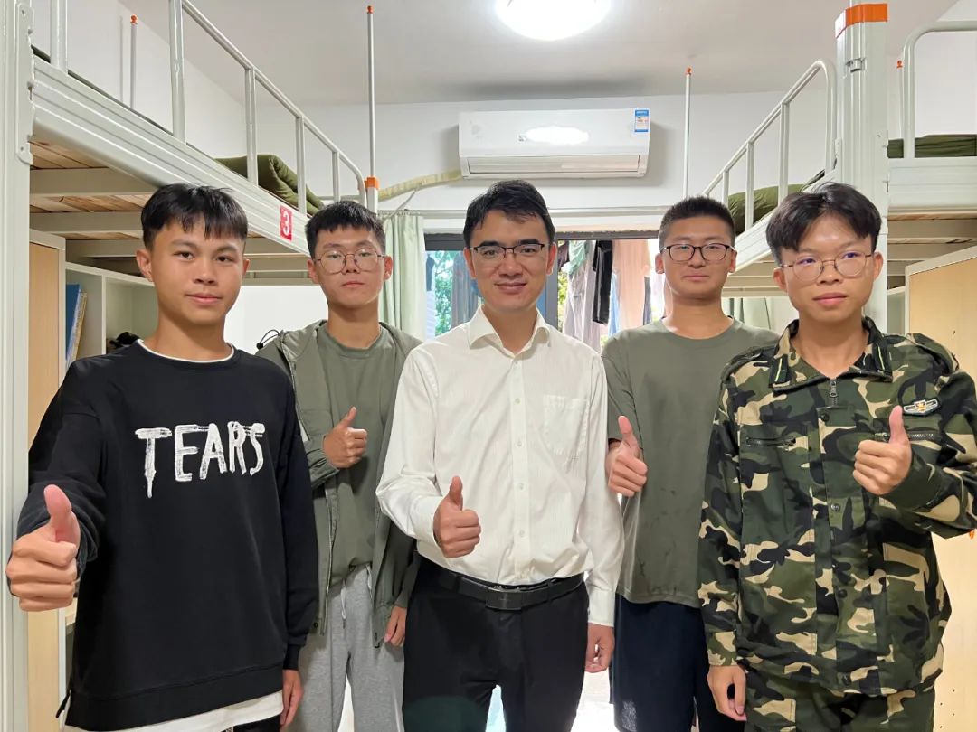 0a6c4fae9716fd238fd2dc32caa7bf41.jpg 0a6c4fae9716fd238fd2dc32caa7bf41.jpg