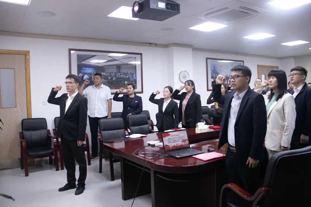 b1a3aa48feca999668ff1eaffece0890.jpg b1a3aa48feca999668ff1eaffece0890.jpg