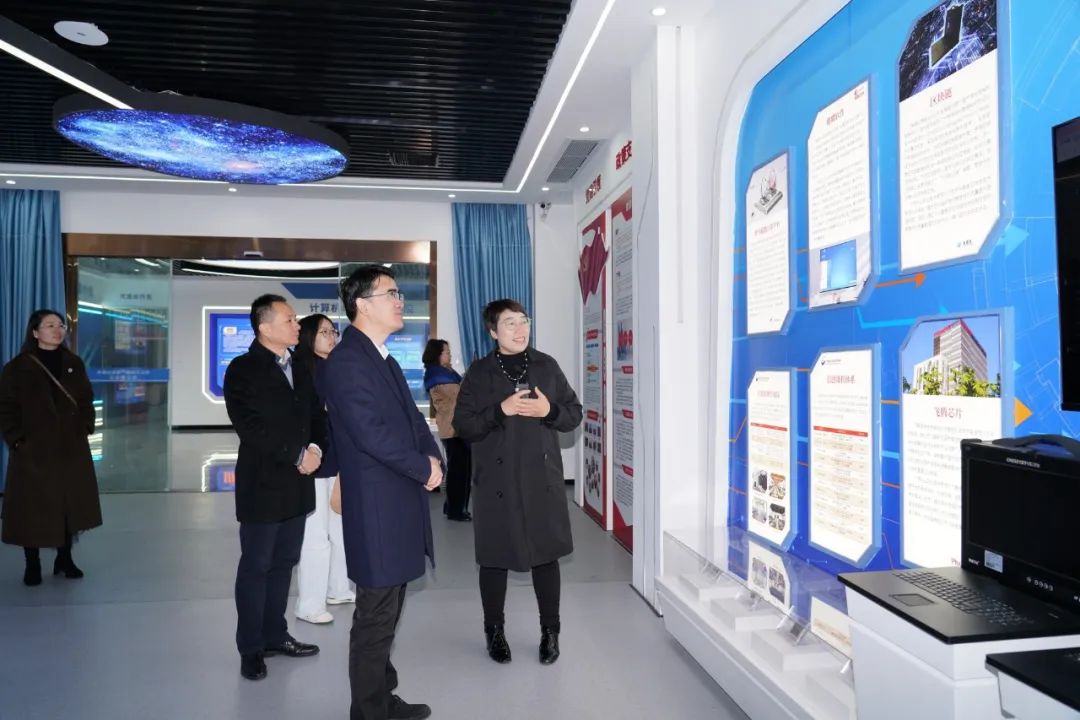 0d7a82da5ab1debdb395b8e0f84e7ff6.jpg 0d7a82da5ab1debdb395b8e0f84e7ff6.jpg