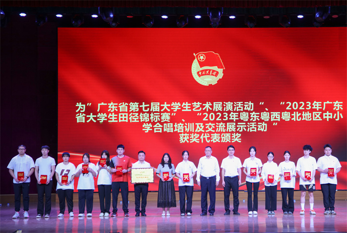 e64eea91365030d270a618086fa76b24.jpg 7C8A8869.jpg