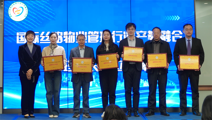 cad600dfe1c3592d9d609cba75dce82e.png DSC02651.png