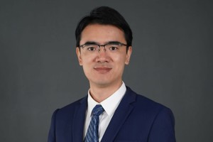 董事长、执行校长、党委副书记：徐舒扬